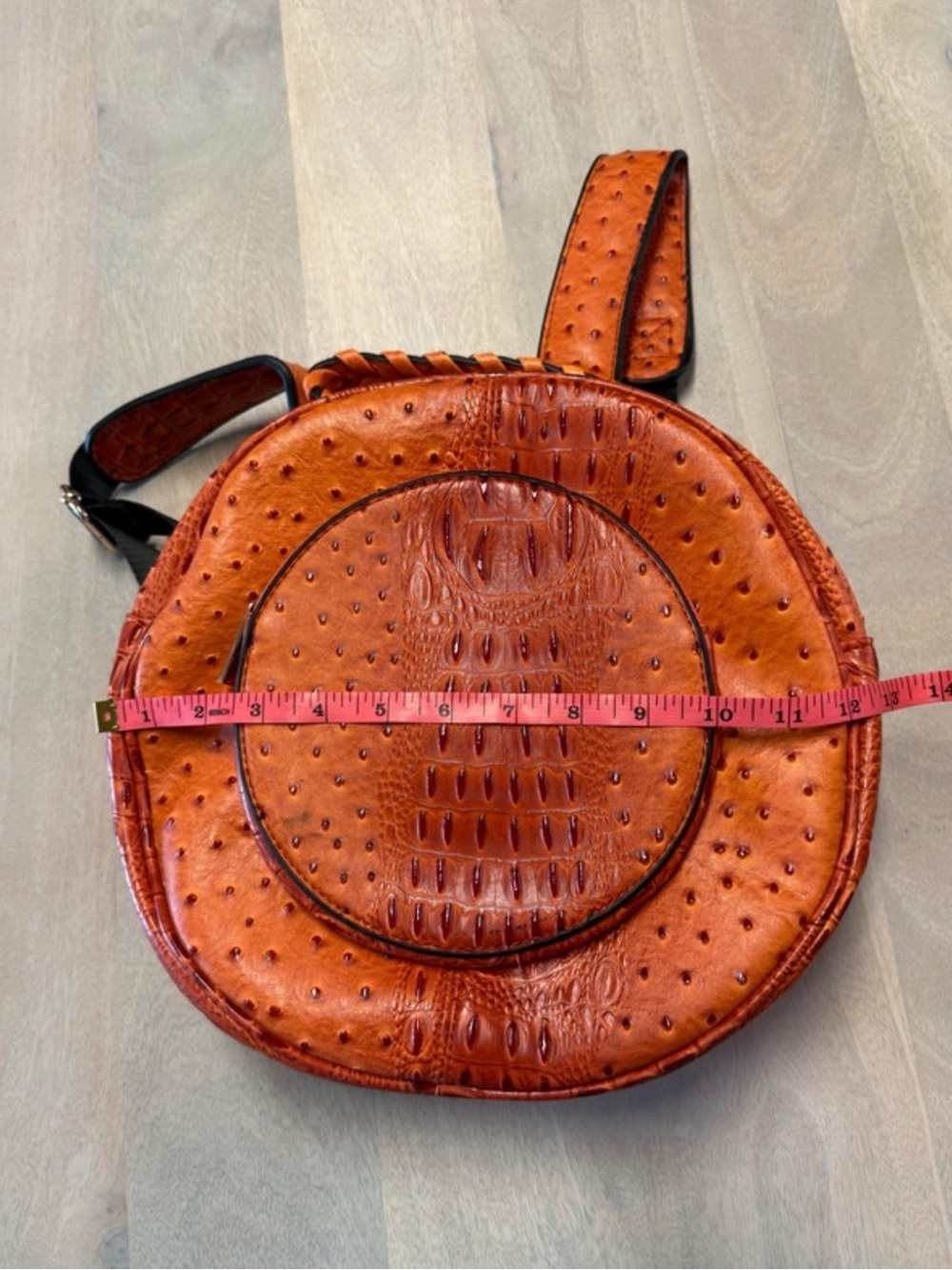 Round Ostrich-Texture Faux Leather Backpack Purse & Matching Wallet - Picture 7 of 11